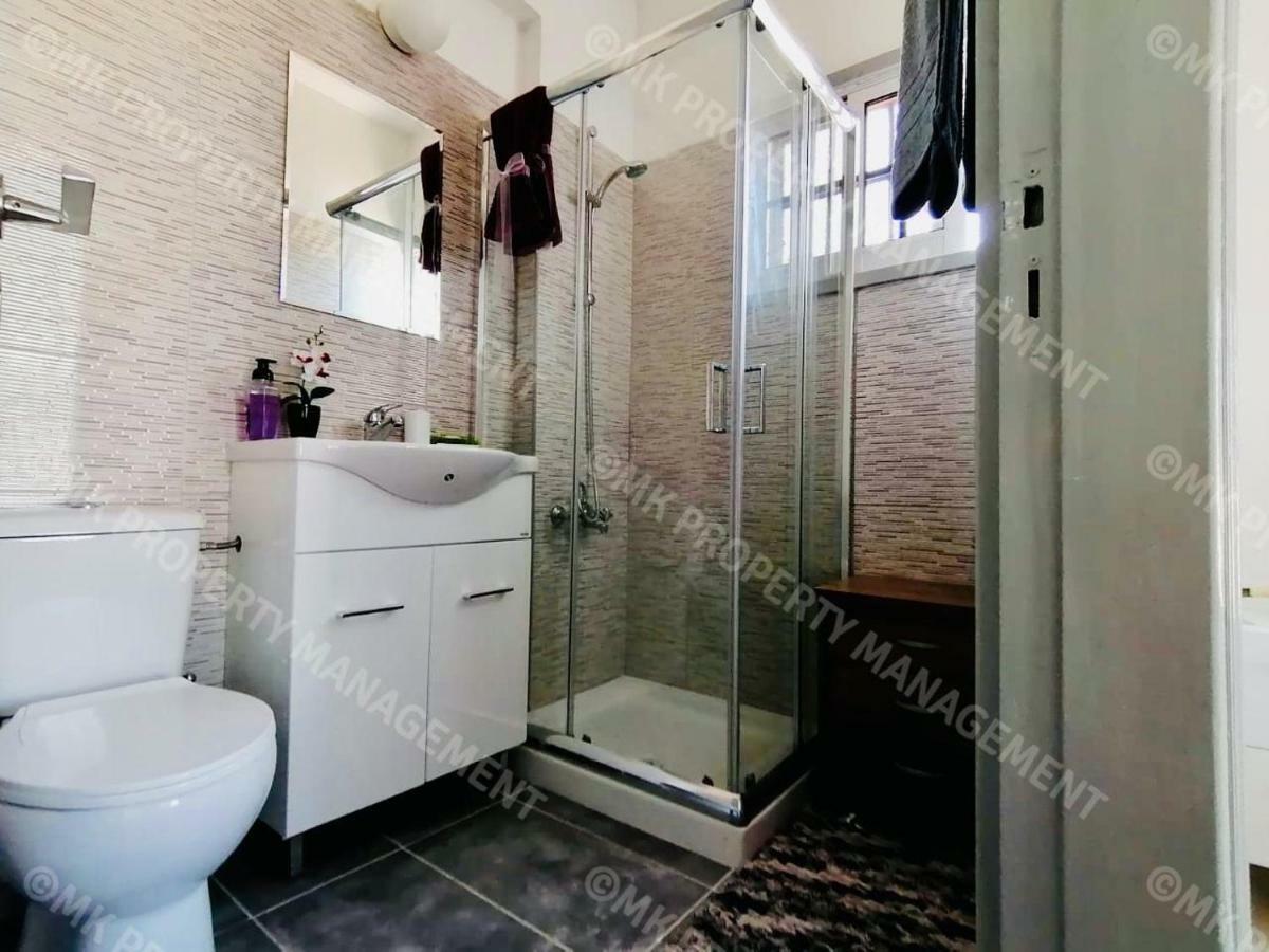 Lysia Sea-View Apartment ลาร์นาคา ภายนอก รูปภาพ