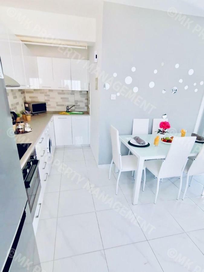 Lysia Sea-View Apartment ลาร์นาคา ภายนอก รูปภาพ